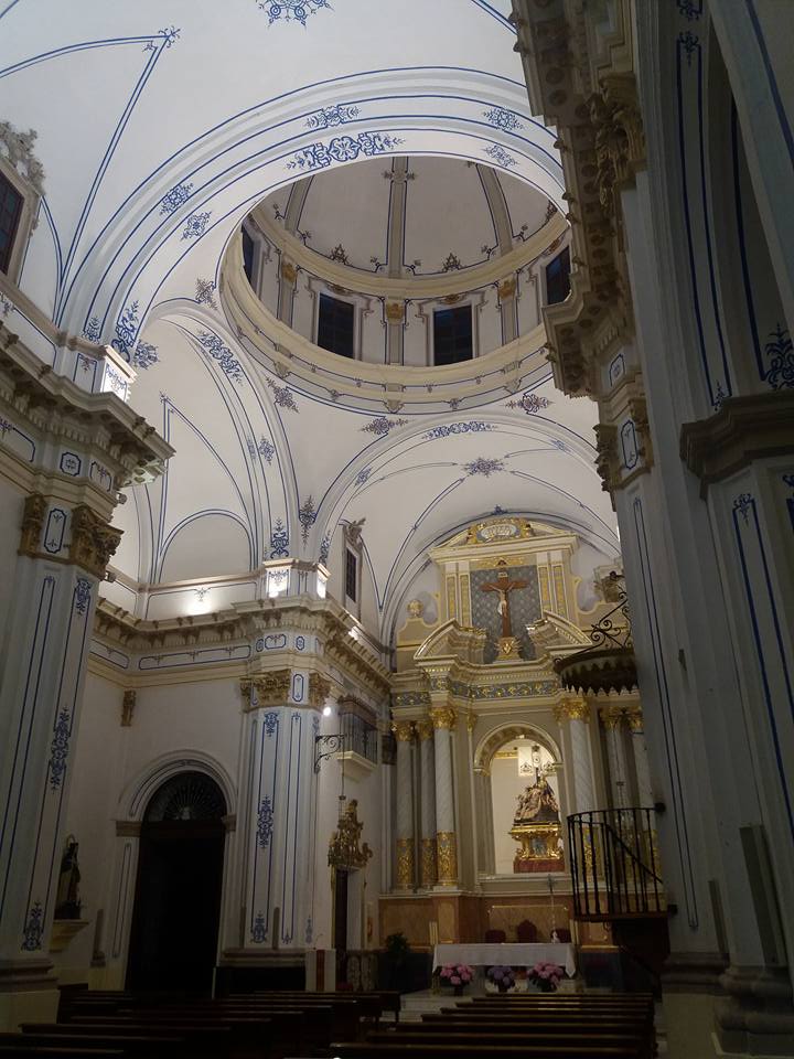 Interior Iglesia.jpg