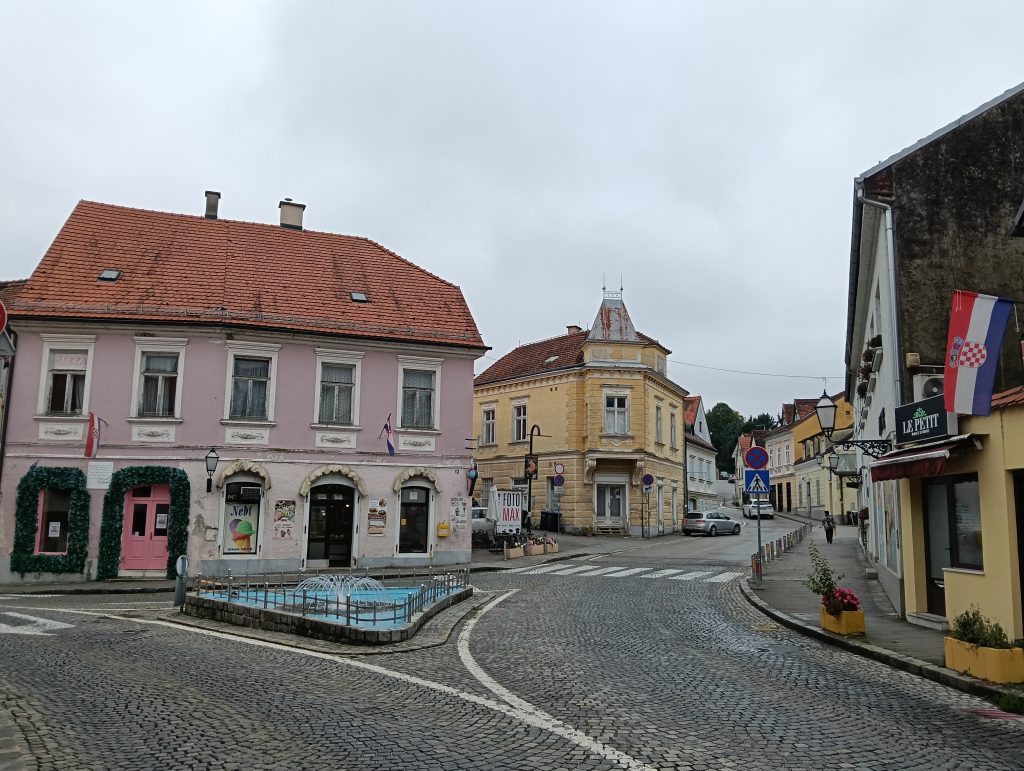 Rincón en las calles de Samobor, Croacia