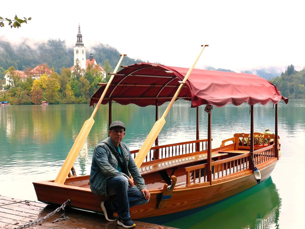 Pletna, embarcación tradicional en el Lago Bled